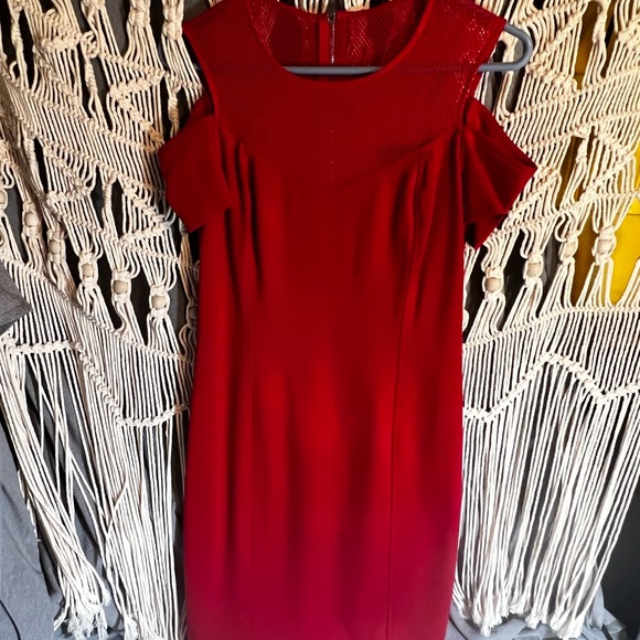 CARTISE DRESS - SIZE 4 - Picture 3 of 3